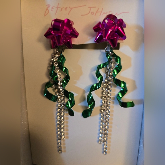 Betsey Johnson Christmas Bow Crystal Ribbon Holiday Front Back Drop Earrings NIB - Picture 1 of 16